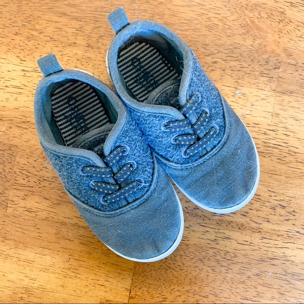 OshKosh B’Gosh • Casual Slip-On Sneakers